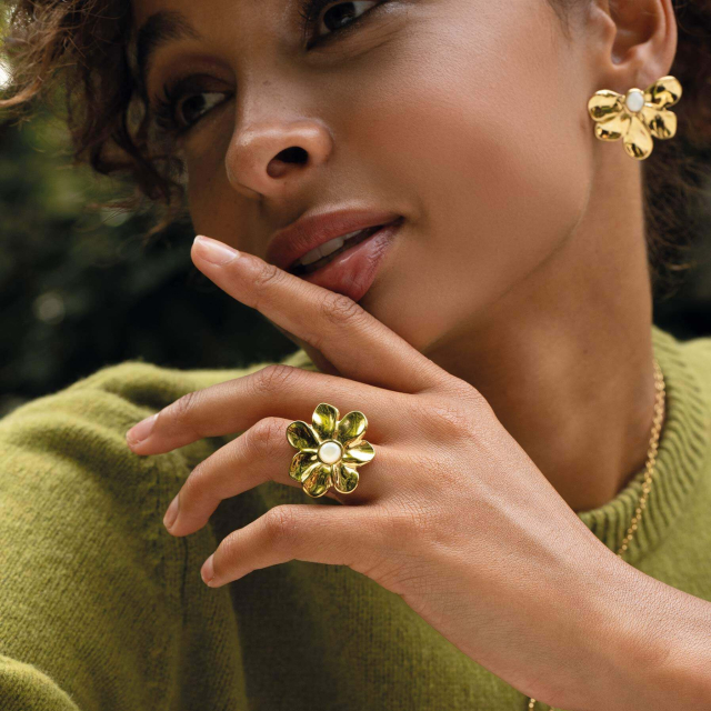 Large choix de Bague  de bijoux en acier