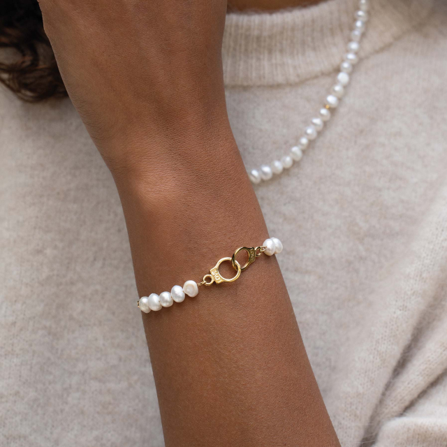 Large choix de Bracelet  de bijoux en acier