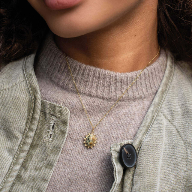 Large choix de Collier - Pendentif  de bijoux en acier