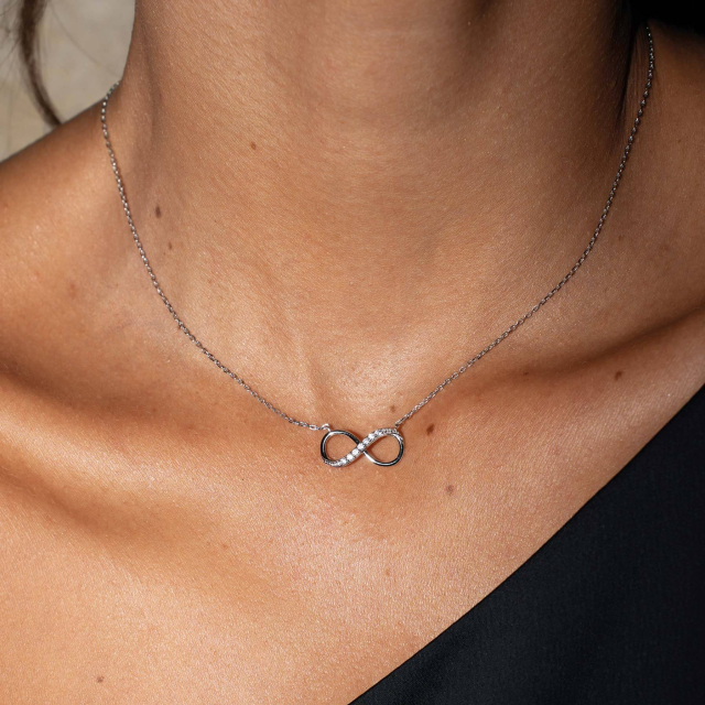 Collier Infini Argent 925 rhodié: Trouver les plus beaux bijoux femme de la saison