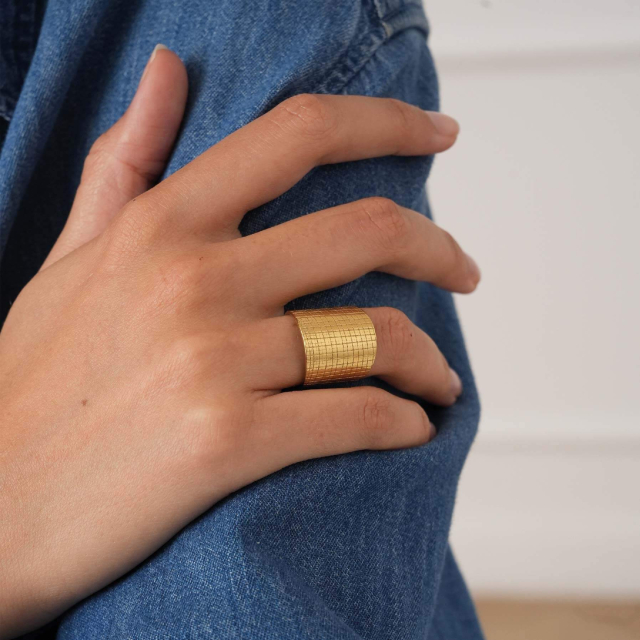 Large choix de Bague  de bijoux en acier