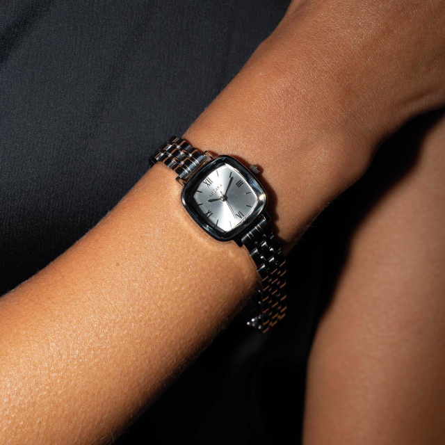 Large choix de Montre  de bijoux en acier, de montres et de sacs à main sur luzaka.com. Montre Marie argentée - Réf : 11522