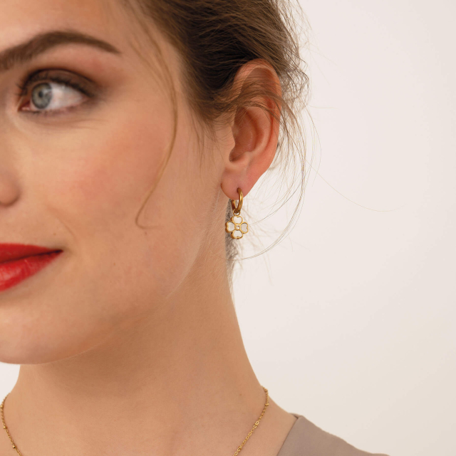 Boucles trefle acier doré or nacre
