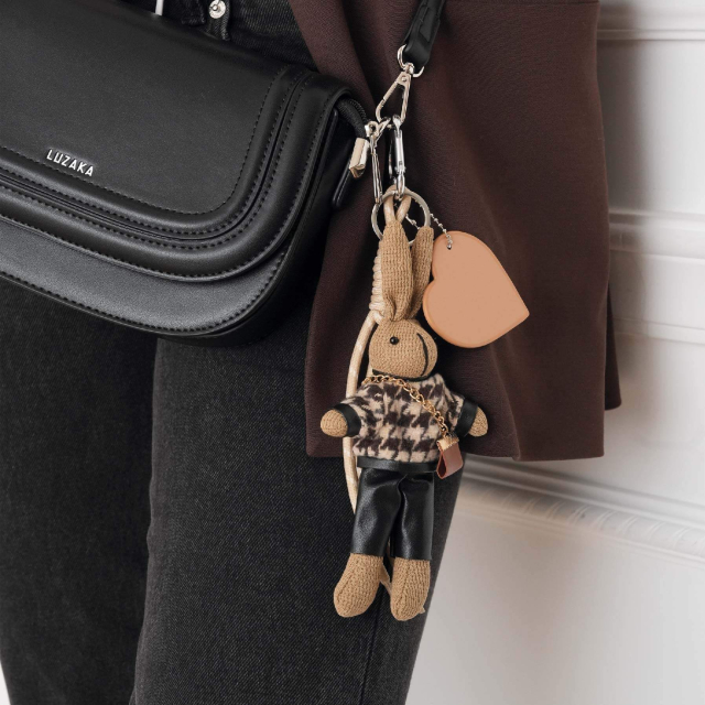 Bijou de sac lapin cœur