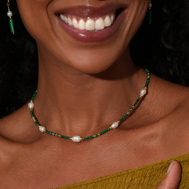 Collier Taho pierres Malachite, nacre doré or