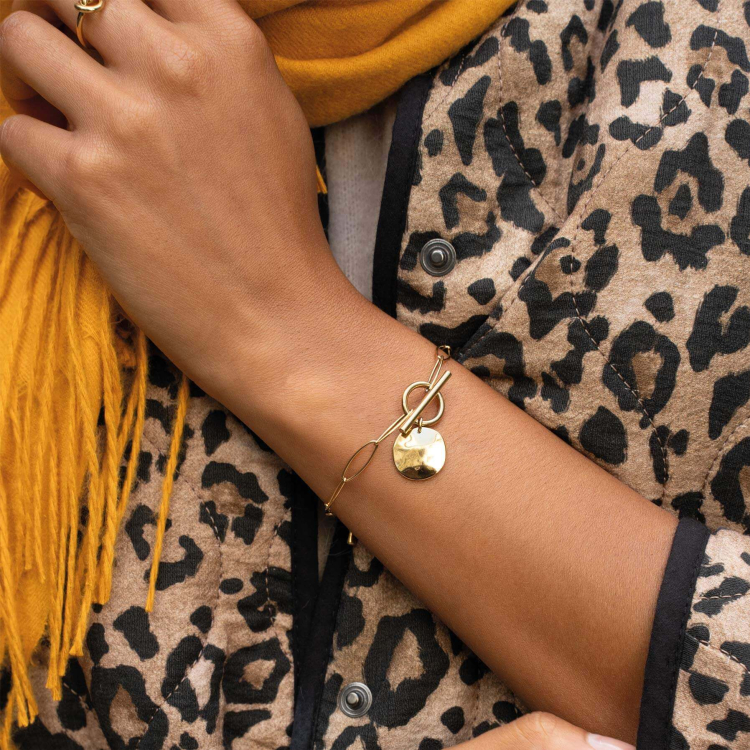 Large choix de Bracelet  de bijoux en acier