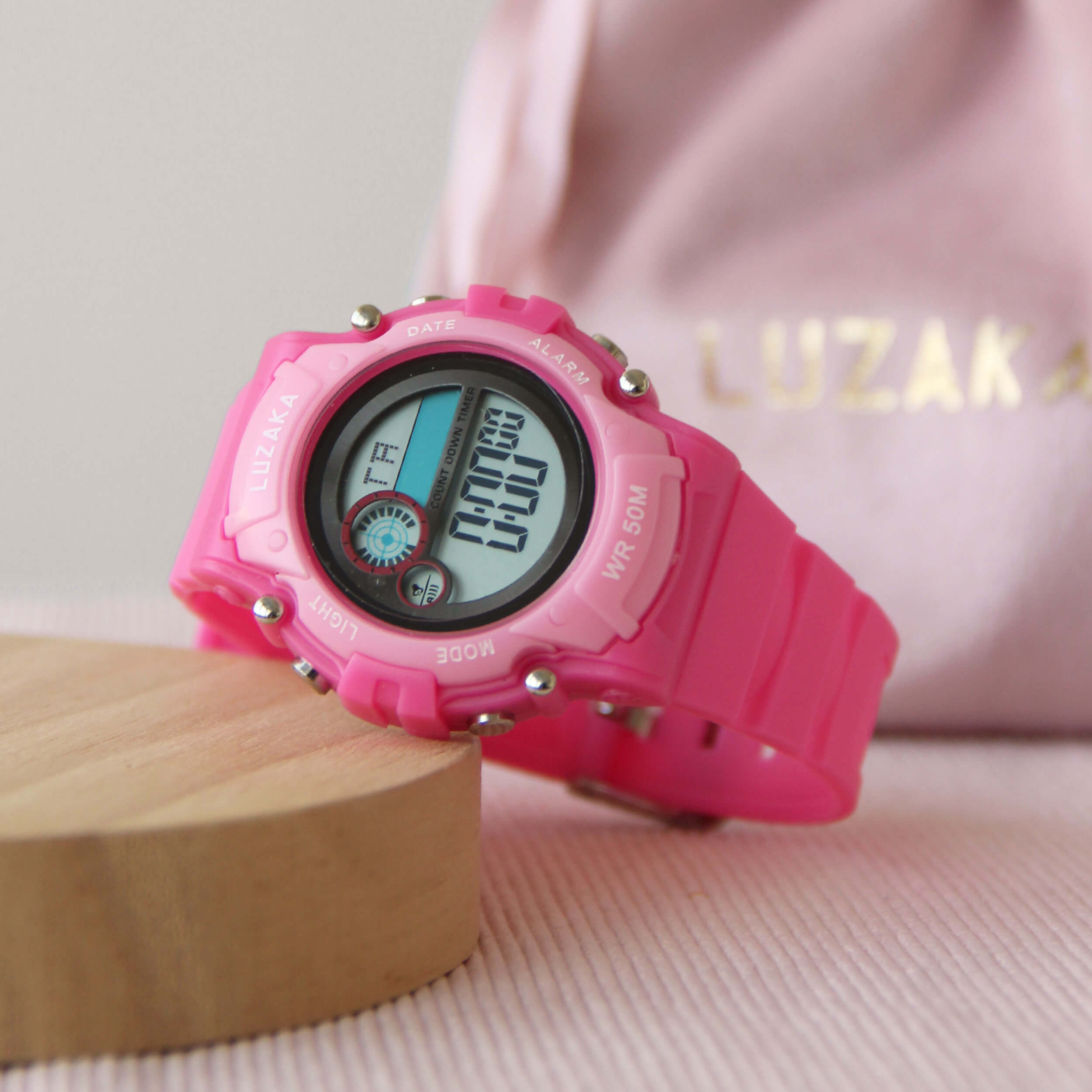 <span style= "letter-spacing: 0px; font-family: 'Oswald'; font-weight: 600; text-decoration: none;">MONTRES ENFANT</span></p> Montres enfant