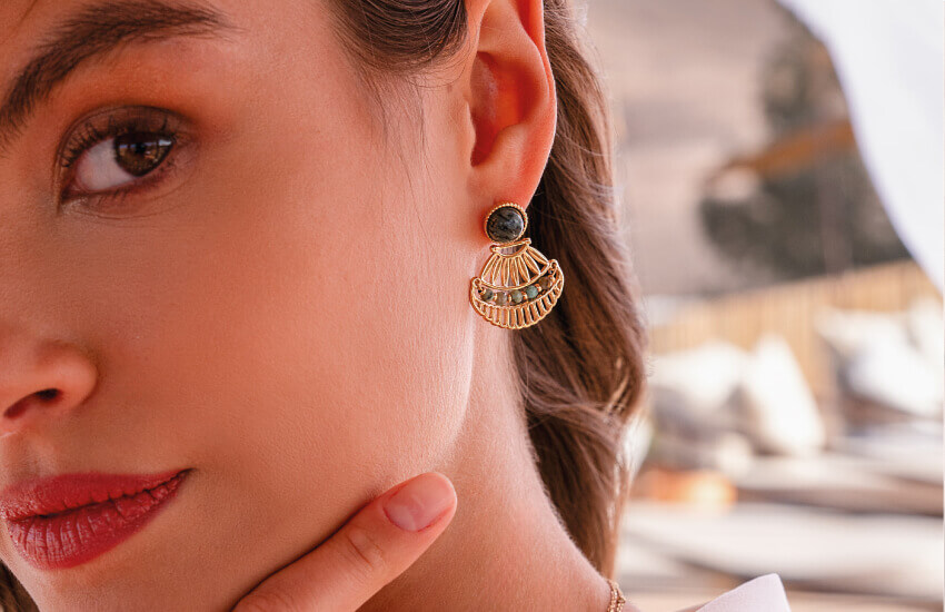 Toutes les boucles d'oreilles Luzaka