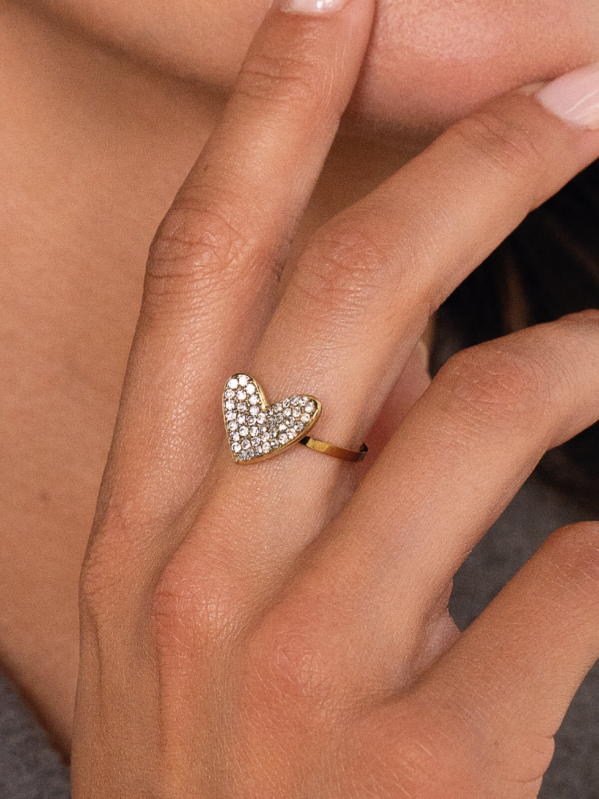 <p style="margin-bottom: 40px"><span style= "letter-spacing: 0px; font-family: 'Oswald'; font-weight: 600; text-decoration: none;text-transform: uppercase;">Collection strass zircons</span></p> Bracelets Luzaka